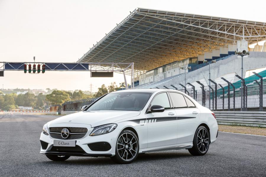  Mercedes-Benz C450 AMG Sport 2015 года  (фото 30 из 31)